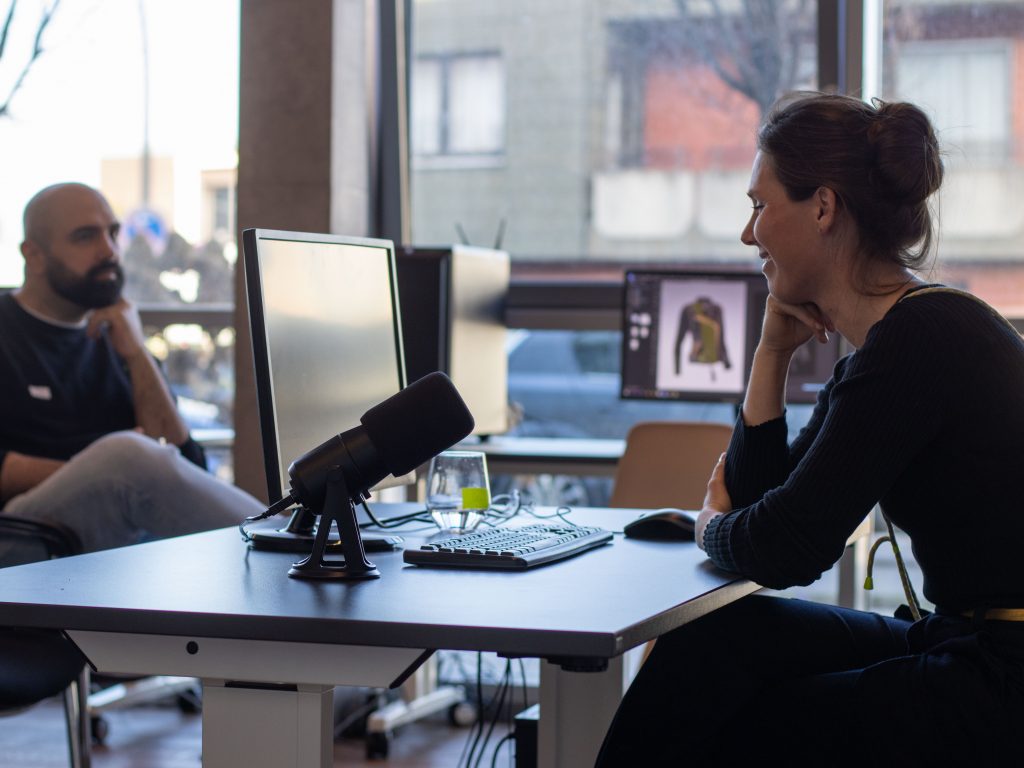 Julia Mittermeier beim Fashion Day der 3D Akademie, kuratiert und moderiert von ihr